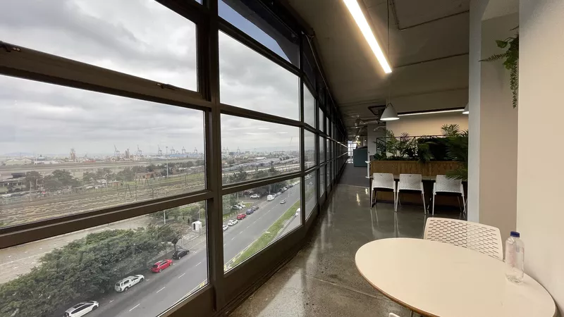 704 m² Office to let in Woodstock, The District (photo 36)