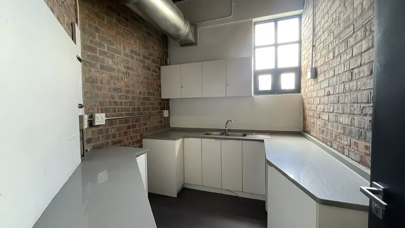 1 172 m² Office to let in Salt River, 127 Cecil Road (photo 15)