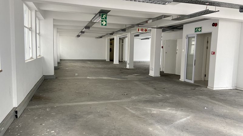 744 m² Office to let in Cape Town City Centre/CBD, 33 Waterkant Street (photo 9)