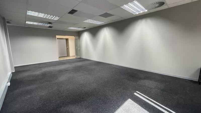 151 m² Office to let in Cape Town City Centre/CBD, 9 Long (photo 15)