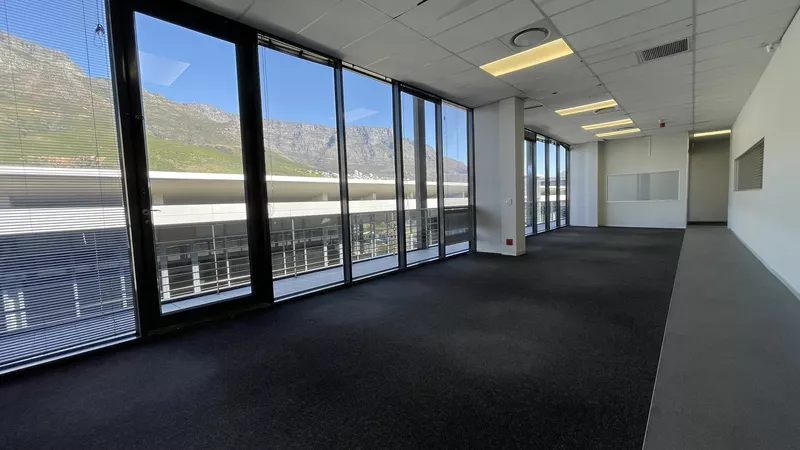 720 m² Office to let in Woodstock, The Boulevard (photo 20)
