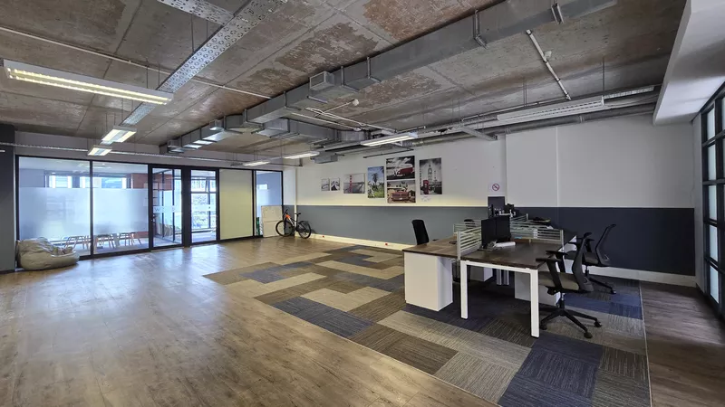 142 m² Office to let in Century City, Matrix (photo 11)