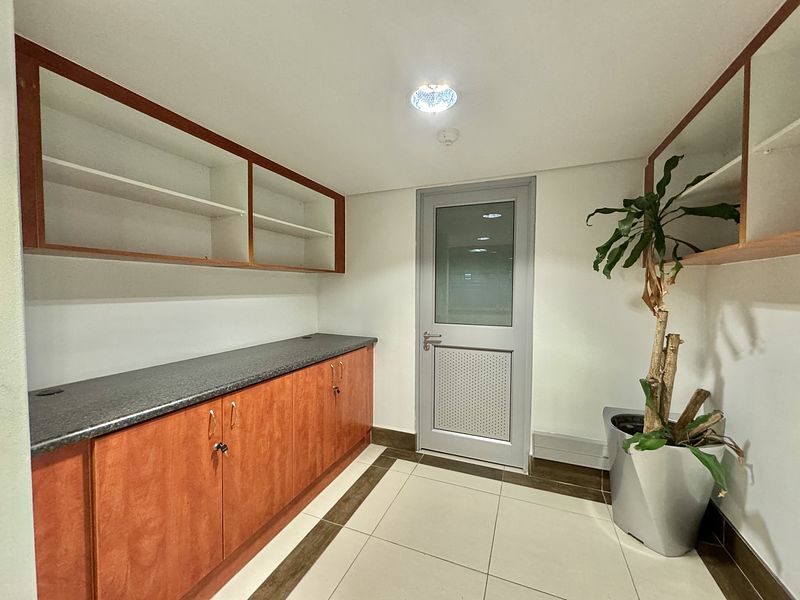 509 m² Office to let in Cape Town City Centre/CBD, 33 Heerengracht Street (photo 31)
