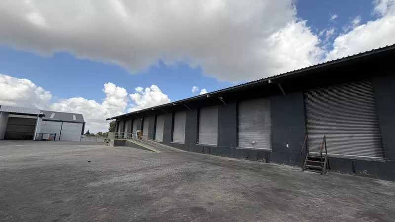 1 800 m² Industrial to let in Brackenfell, 111 Kruis Road (photo 3)