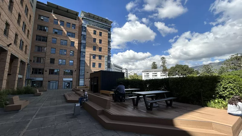 409 m² Office to let in Newlands, Newlands On Main (photo 5)
