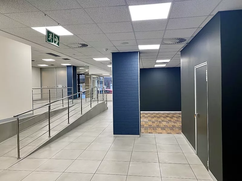 506 m² Retail property for sale in Cape Town City Centre/CBD, 67 Long Street (photo 18)