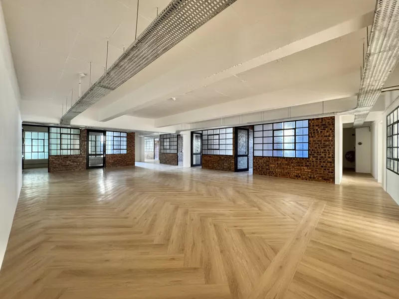 800 m² Office to let in Cape Town, 60 Roeland Street (photo 7)