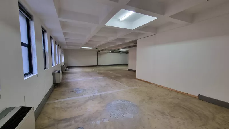 142 m² Office to let in Cape Town City Centre/CBD, 19 Louis Gradner (photo 8)