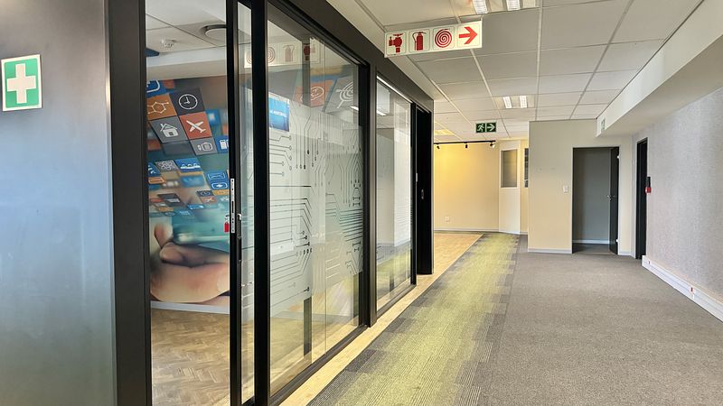 390 m² Office to let in Cape Town City Centre/CBD, Thomas Pattullo (photo 2)