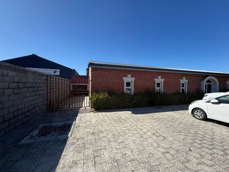 250 m² Office to let in Blackheath, Kwela Park Unit 4 Showroom (photo 20)