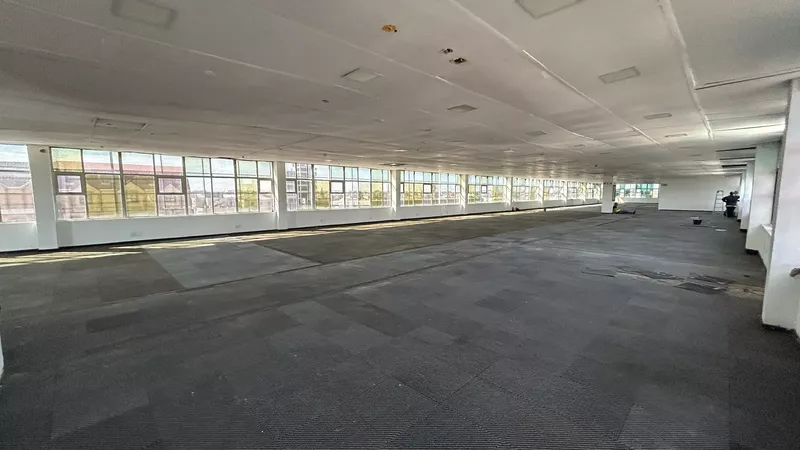 850 m² Office to let in Athlone, Shoprite Building (photo 16)