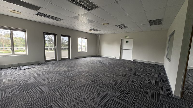 161 m² Office to let in Durbanville, Park Central (photo 17)