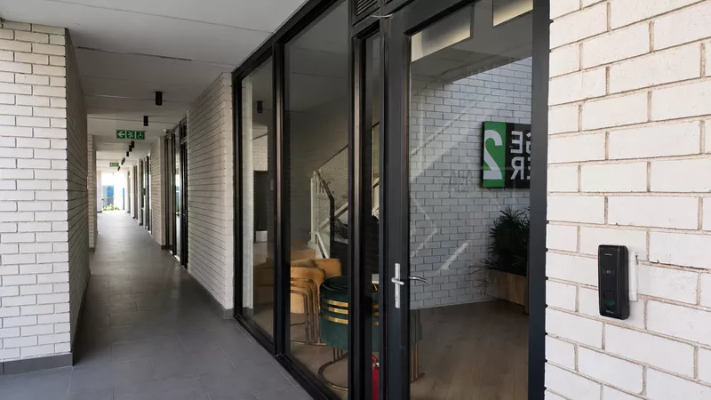 180 m² Office for sale in Century City, Bridgewater One - Studios (Block B) (photo 16)