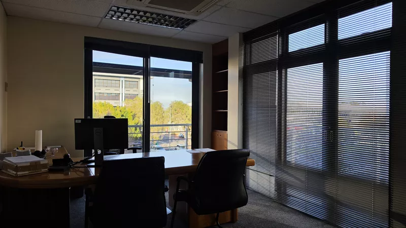 1 067 m² Office to let in Tyger Chambers, Tyger Chambers 2 (photo 33)