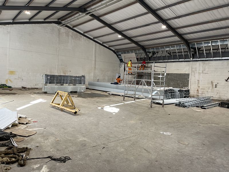 385 m² Industrial to let in Southern Suburbs, Celie Road Industrial Park - Block B (photo 4)