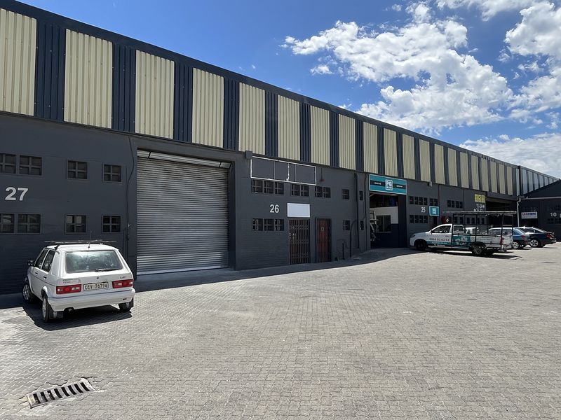 360 m² Industrial to let in Epping, Gunners Factory Park (photo 1)