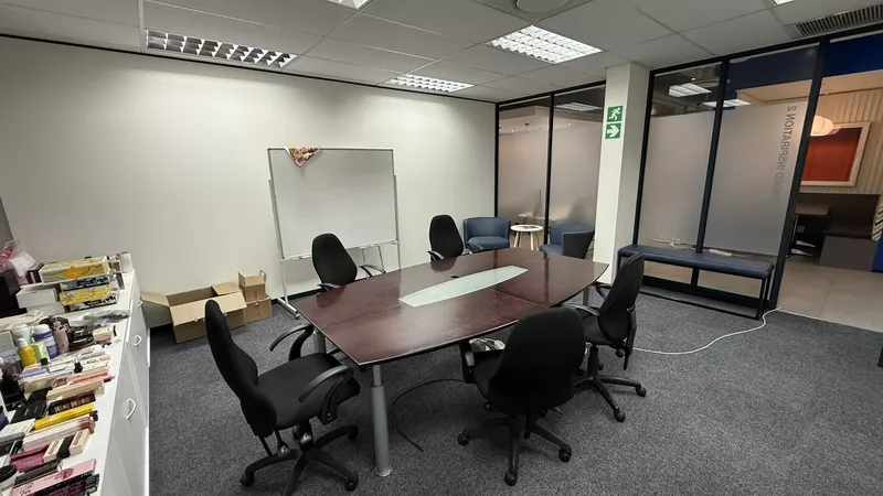 250 m² Office to let in Observatory, Block C, North Park, Black River Park (photo 12)