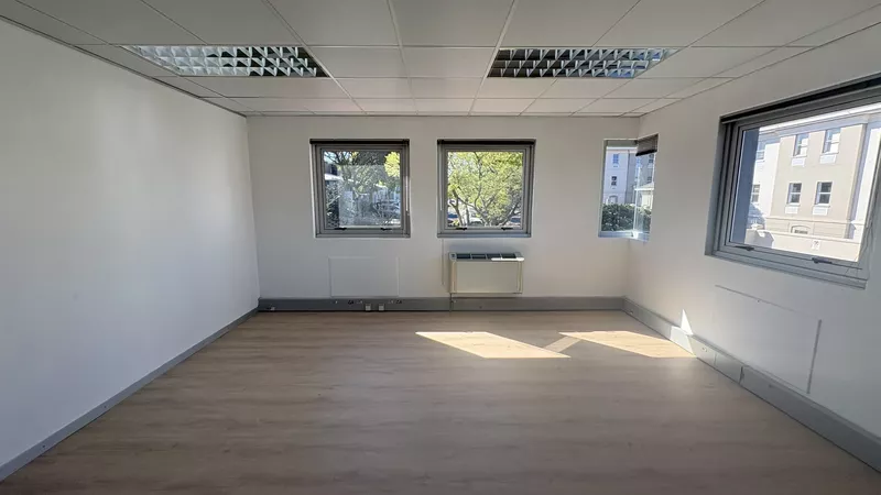 254 m² Office to let in Tyger Valley, 2 Bella Rosa (photo 23)