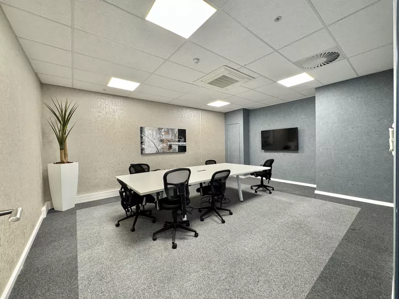 1 051 m² Office to let in Cape Town City Centre/CBD, 35 Lower Long Street (photo 7)