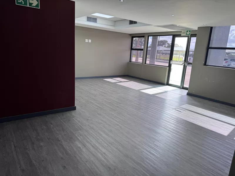450 m² Office to let in Kraaifontein Industria, 28 Karee Road Offices (photo 14)