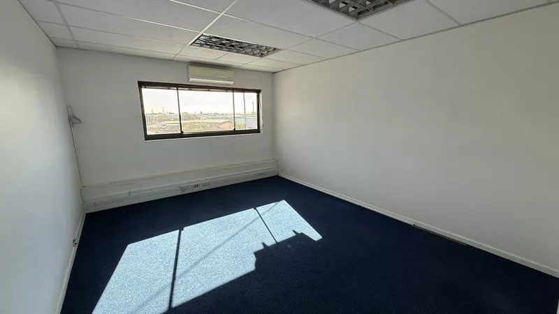 390 m² Office to let in Ndabeni, M5 Business Park (photo 18)