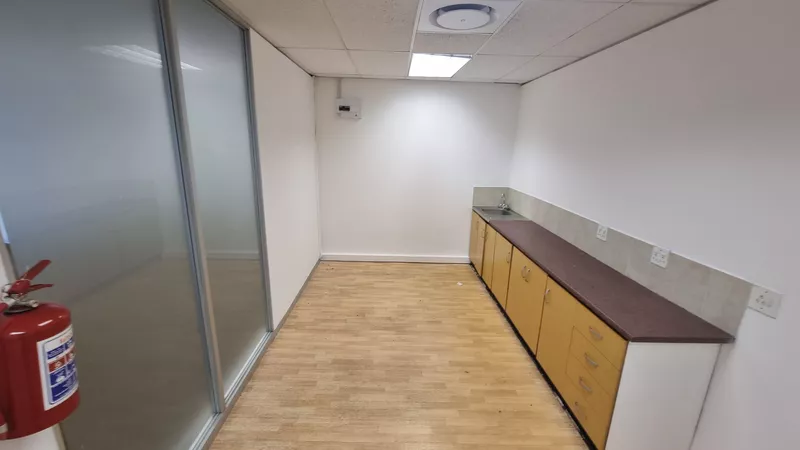 243 m² Office to let in Cape Town City Centre/CBD, 2 Long Street (photo 25)