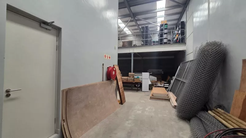 319 m² Industrial to let in Brackenfell, The Reserve 3 & 4 (photo 10)