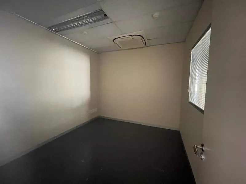1 025 m² Office to let in Pinelands, Golf Park (photo 35)