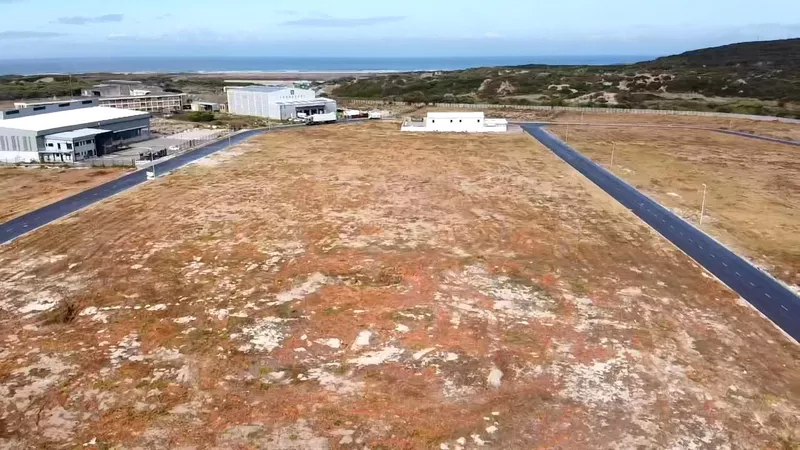 17 994 m² Vacant land for sale in Estuaries Office Estate, FIRGROVE INDUSTRIAL ESTATE (photo 1)
