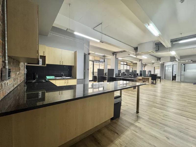 265 m² Office to let in Cape Town City Centre/CBD, 4 Loop Street (photo 19)