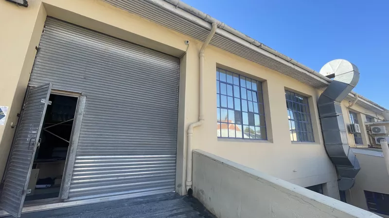 945 m² Industrial to let in Observatory, St Michael Park Unit 8 (photo 3)