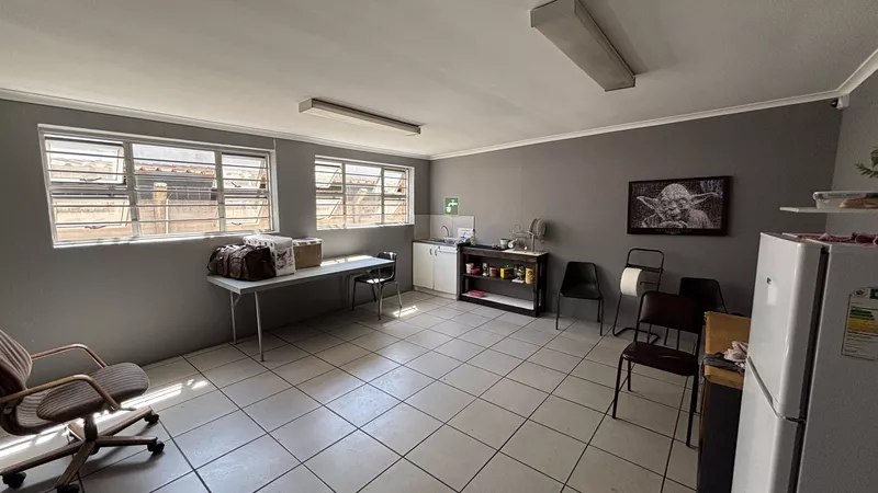 3 170 m² Industrial to let in Brackenfell Industrial, 10 Lood Street, Brackenfell (photo 24)