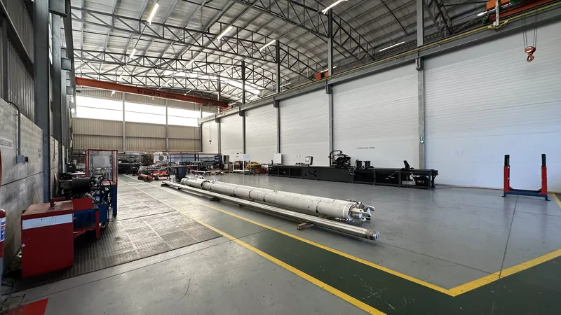 1 590 m² Industrial for sale in Rivergate, 20 Enterprise Way (photo 3)