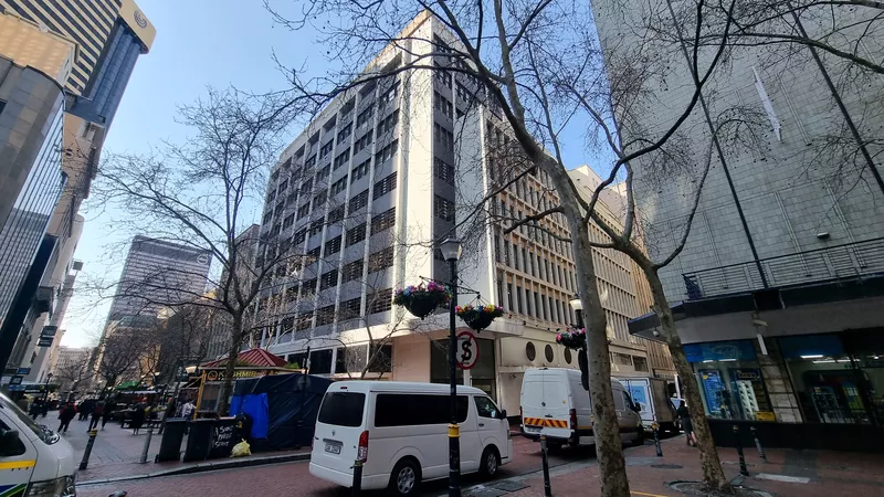 2 920 m² Office to let in Cape Town City Centre/CBD, Union Castle (photo 10)
