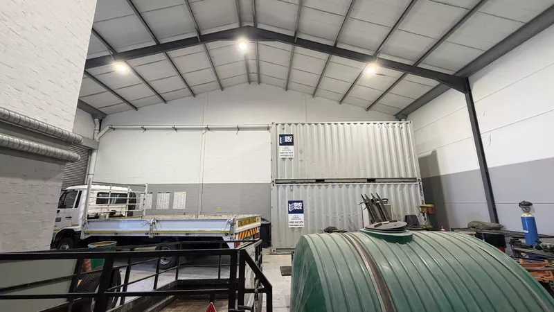 327 m² Industrial to let in Stonewood Estate , 27 Tanzanite Crescent (photo 9)