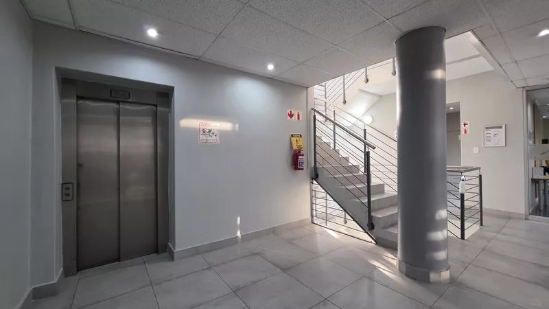 1 067 m² Office to let in Tyger Chambers, Tyger Chambers 2 (photo 7)