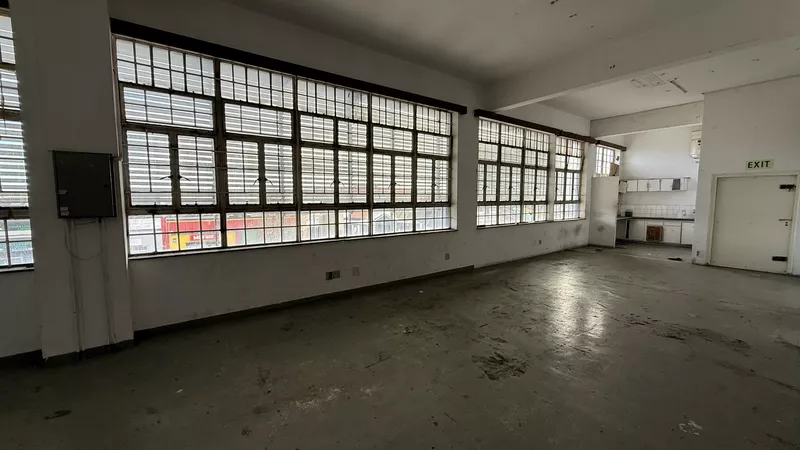 860 m² Office to let in Salt River, 39 Salt River Road (photo 22)