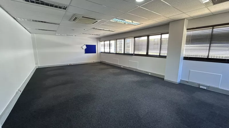924 m² Office to let in Mowbray, Golf Park, GP3 (photo 24)