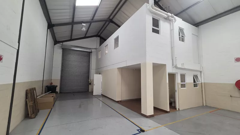 518 m² Industrial to let in Strand, Meerlust Industrial Park (photo 16)