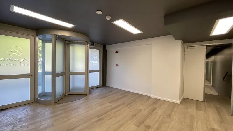1 003 m² Office to let in Woodstock, 183 Sir Lowry Road (photo 18)