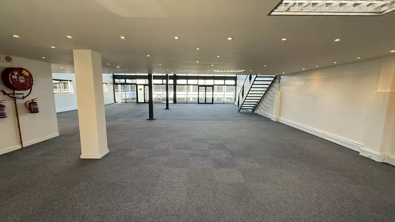 390 m² Office to let in Ndabeni, M5 Business Park (photo 4)