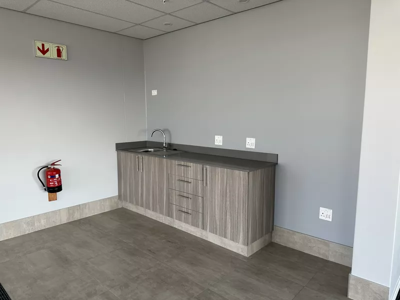 Rand Airport Commercial Park, Germiston (photo 39)