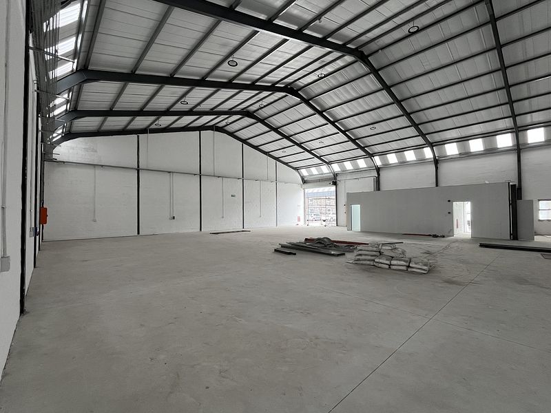 713 m² Industrial to let in Epping 2, 98A Bofors Circle (photo 1)