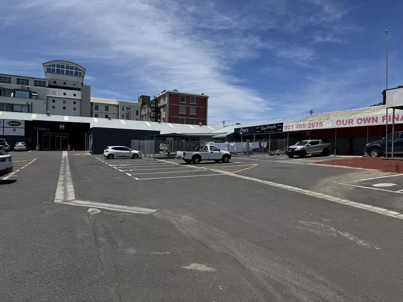 5 849 m² Investments for sale in Cape Town, Dart Motors (photo 2)