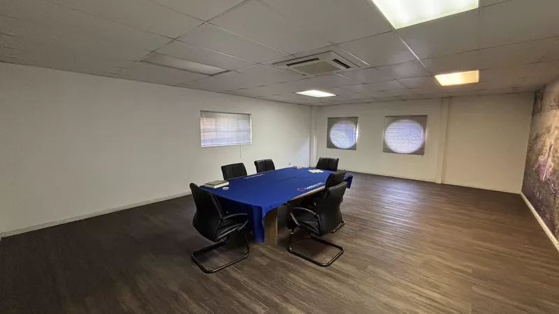 3 170 m² Industrial to let in Brackenfell Industrial, 10 Lood Street, Brackenfell (photo 22)
