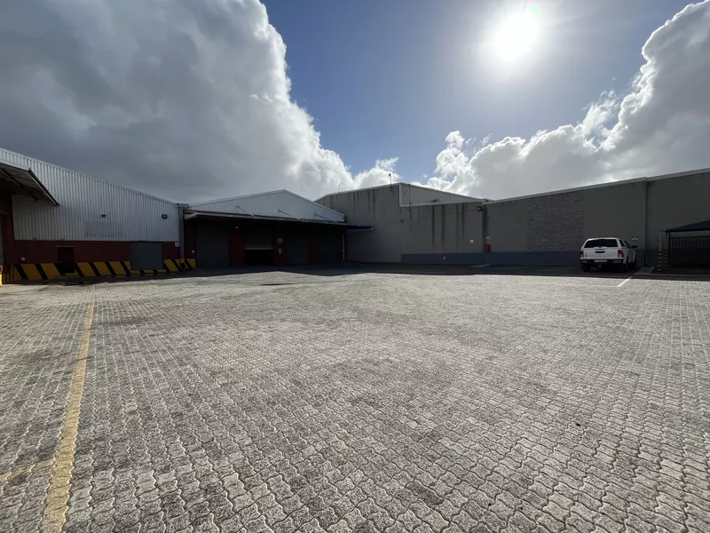 3 090 m² Industrial to let in Airport Industrial, 28 Manhattan Street (photo 17)