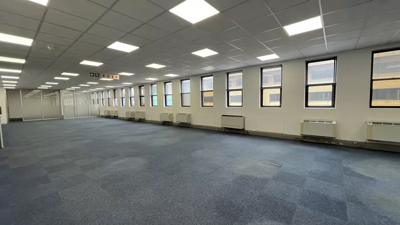 316 m² Office to let in Cape Town City Centre/CBD, 19 Louis Gradner (photo 4)