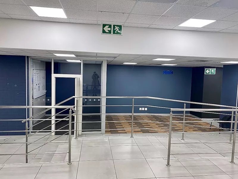 506 m² Retail property for sale in Cape Town City Centre/CBD, 67 Long Street (photo 27)