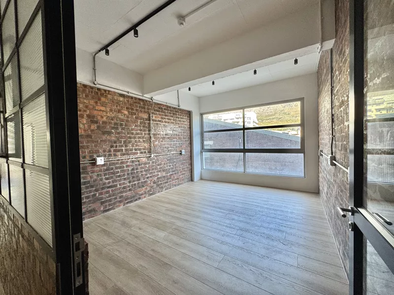 800 m² Office to let in Cape Town, 60 Roeland Street (photo 26)