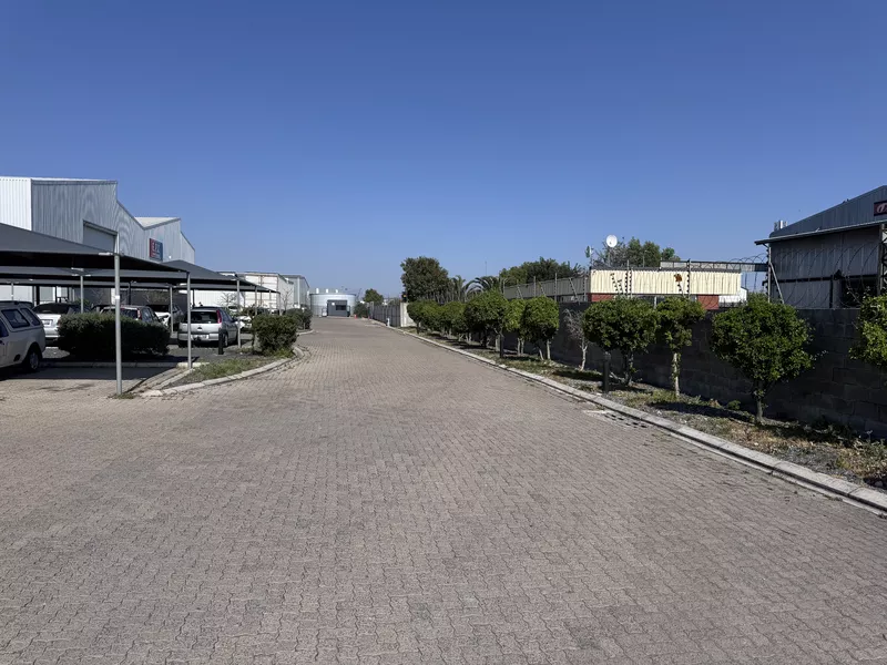 2 350 m² Industrial to let in Wimbledon Estate, 88 Wimbledon Road, Blackheath (photo 9)